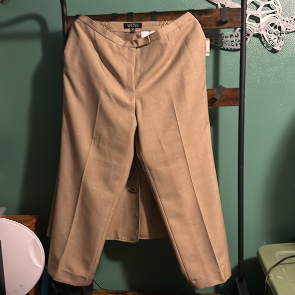 Jasper women’s suit jacket size 18 pants size 16 tan in color pants nwt - Picture 3 of 5